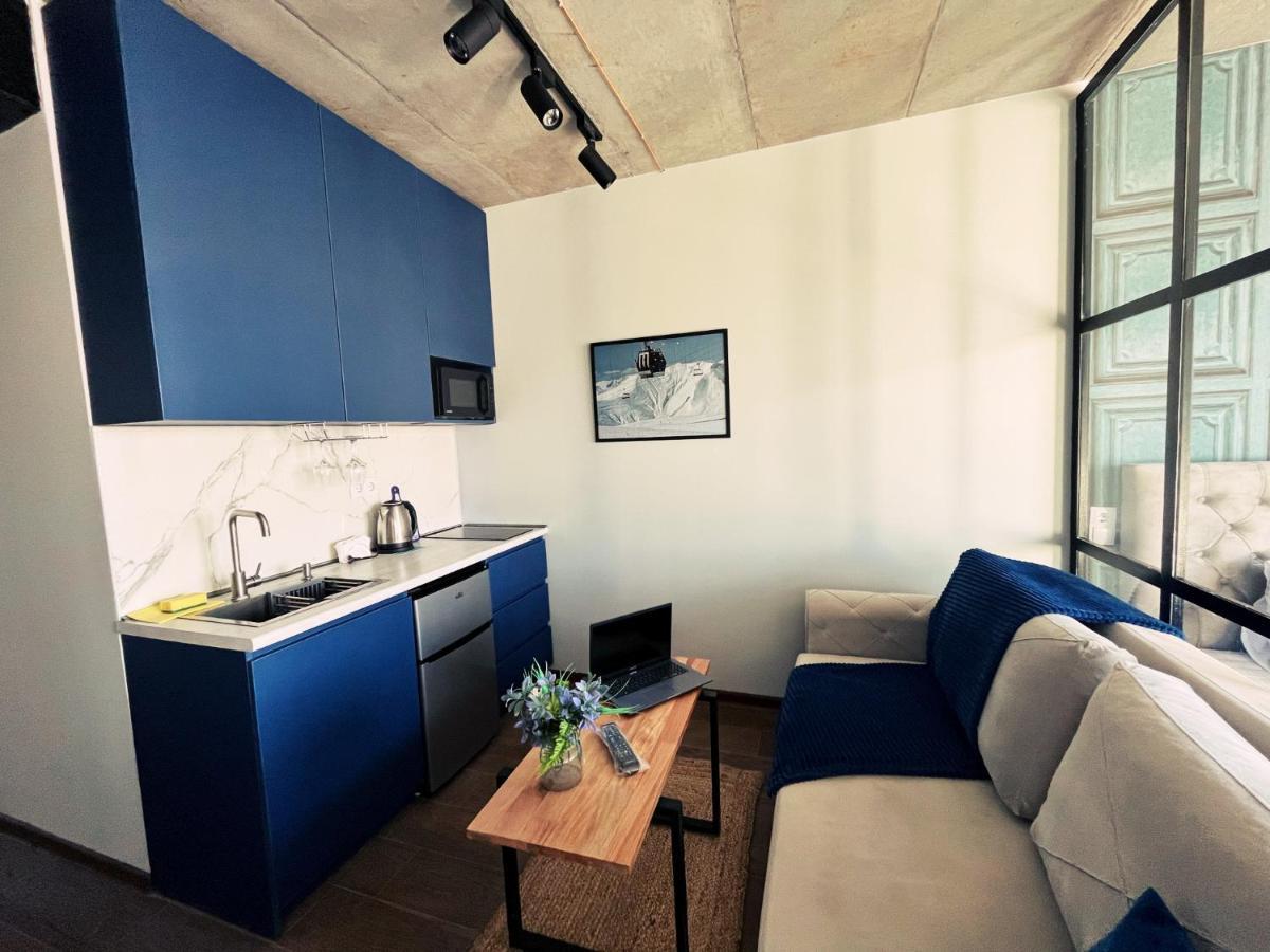 Twins Apartment Deluxe, New 구다우리 외부 사진