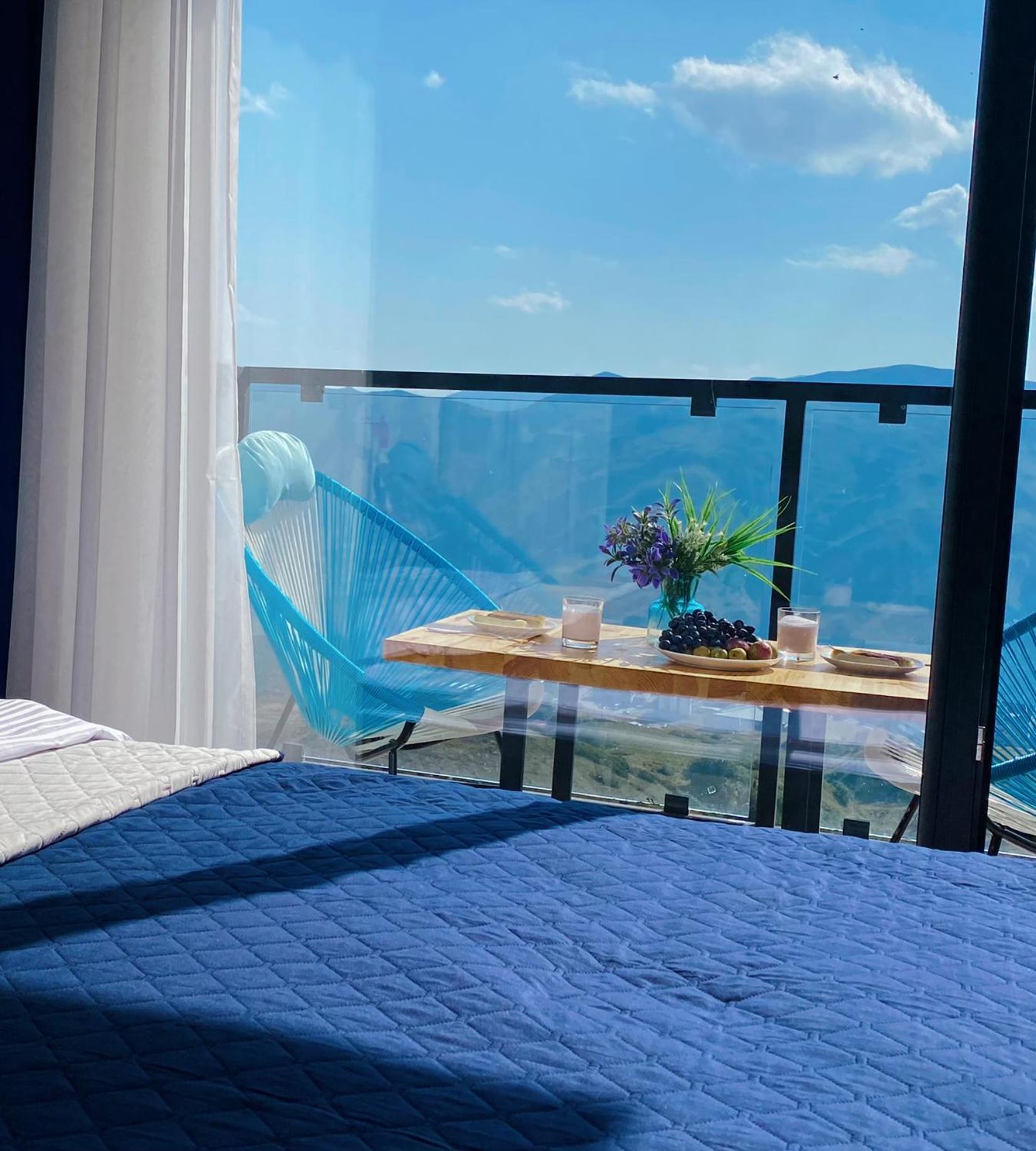 Twins Apartment Deluxe, New 구다우리 외부 사진